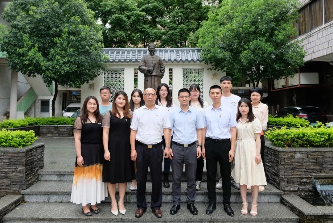 促交流 共生长——广药集团团委携银河国际团委赴敬修堂开展团务交流学习